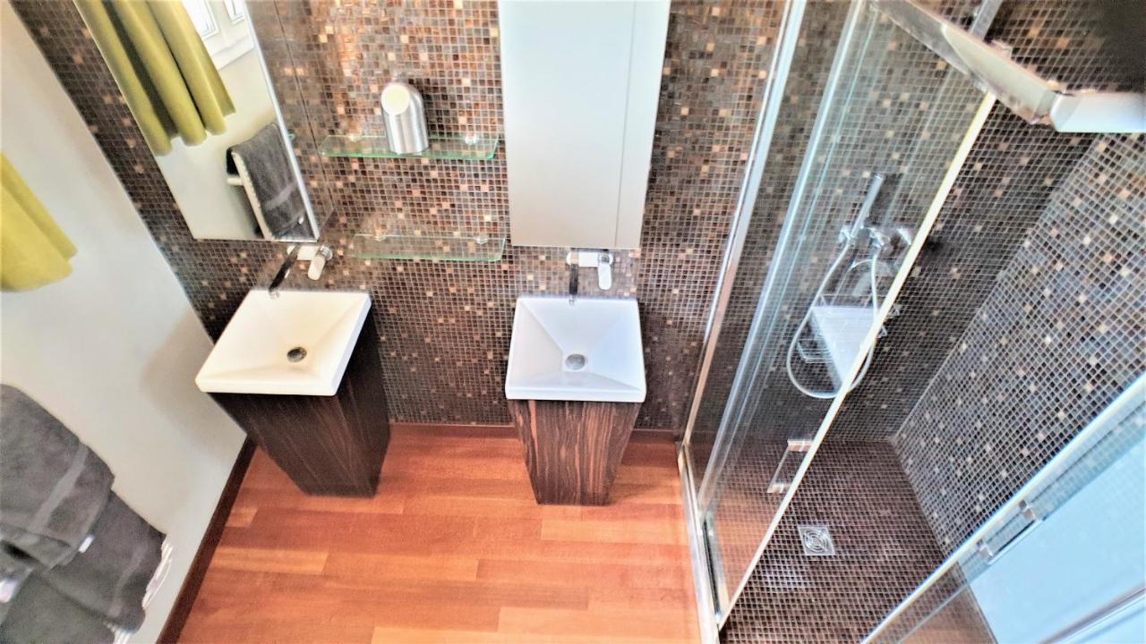 Appart'Hotel Luxe Vieil Antibes 75 M2 Avec Parking Plages A Pieds Esterno foto